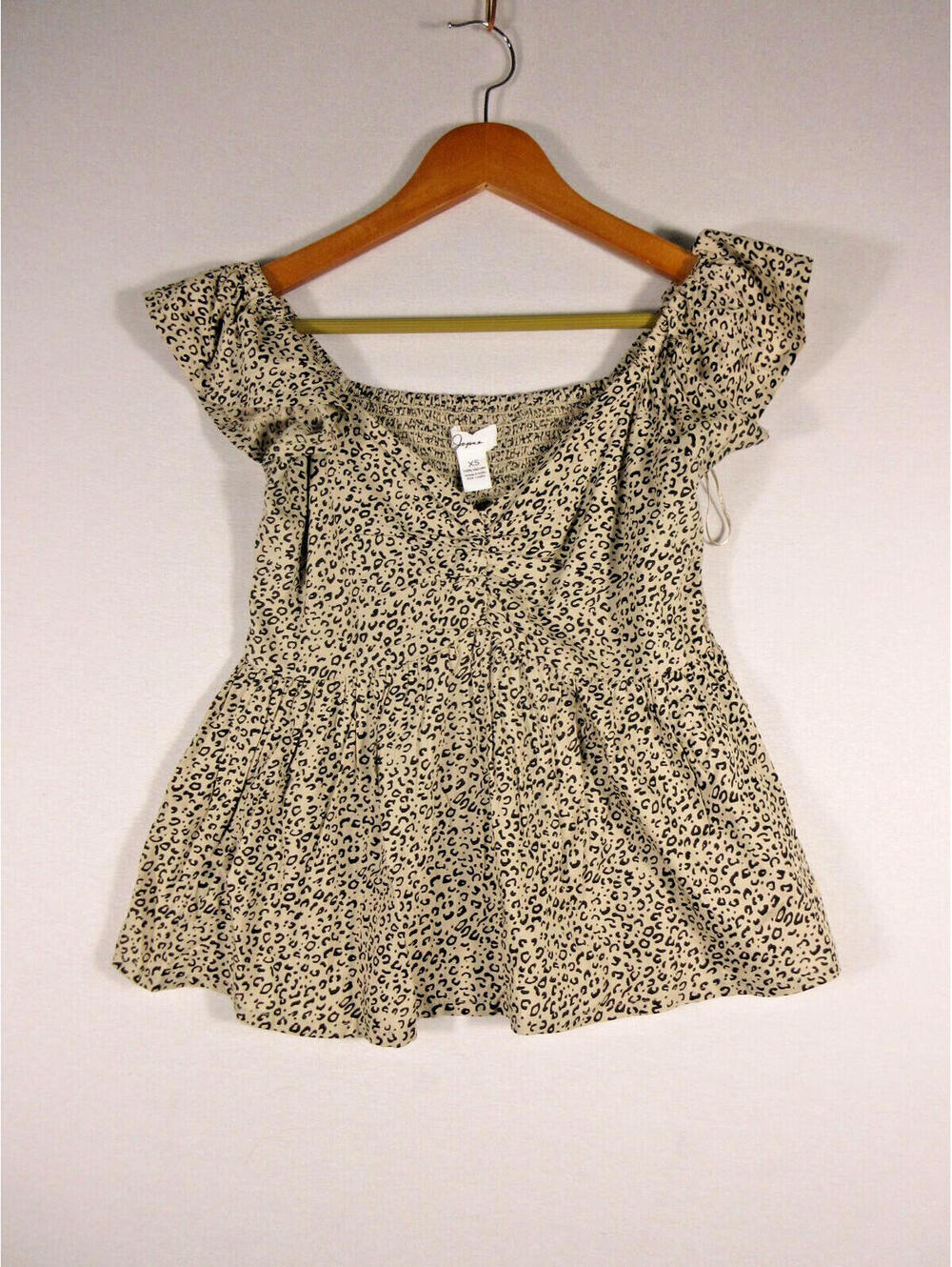 Jopna Women’s Animal Print Short Sleeve Ruffled Rushed Top Size XS Cream/Black
